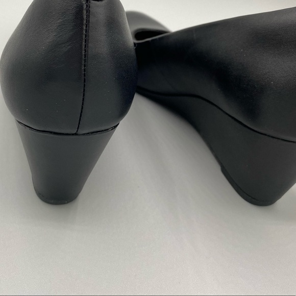 New With Tags Clarks Dress Shoes - Picture 4 of 4